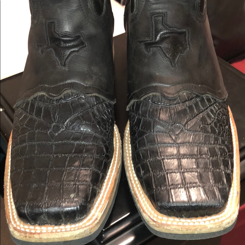 Revolucion Cowboy boots